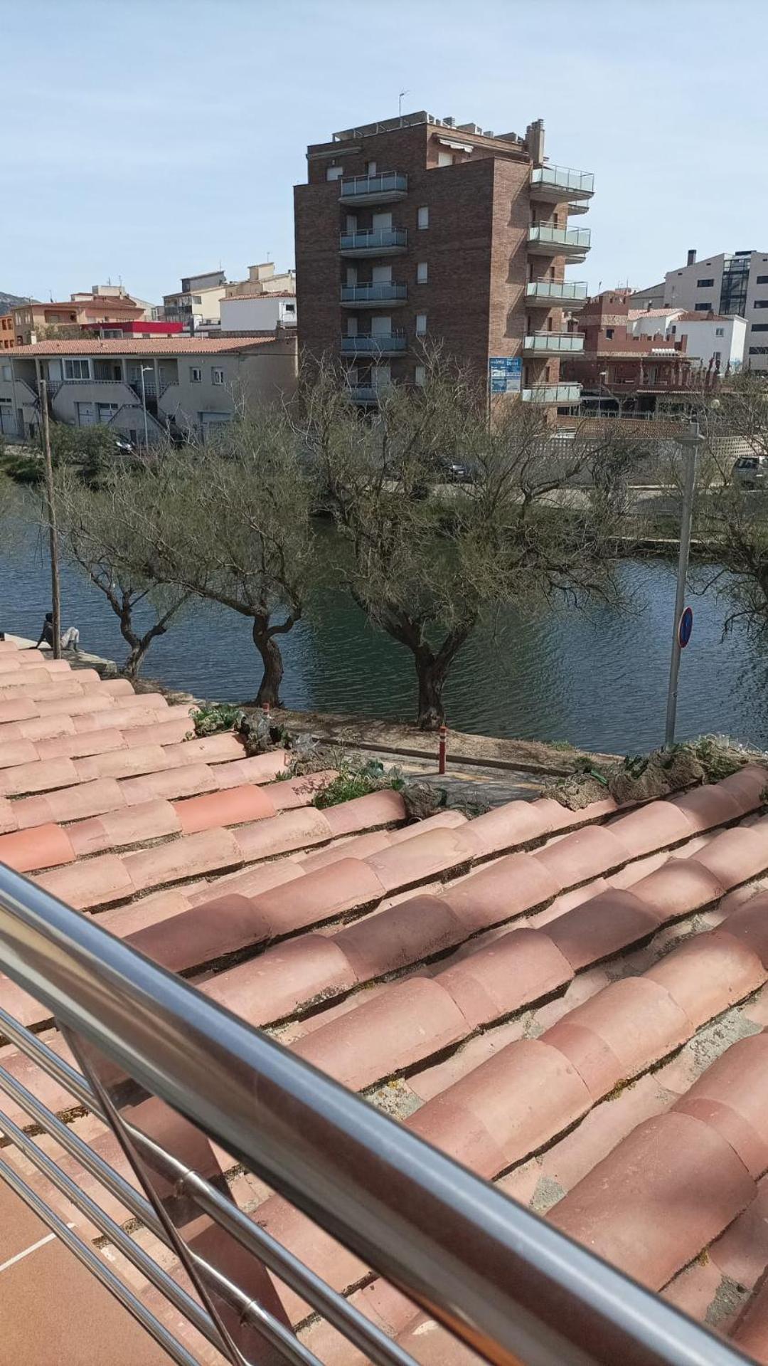 Apcostas - Puerto Simona Apartment Roses Ngoại thất bức ảnh
