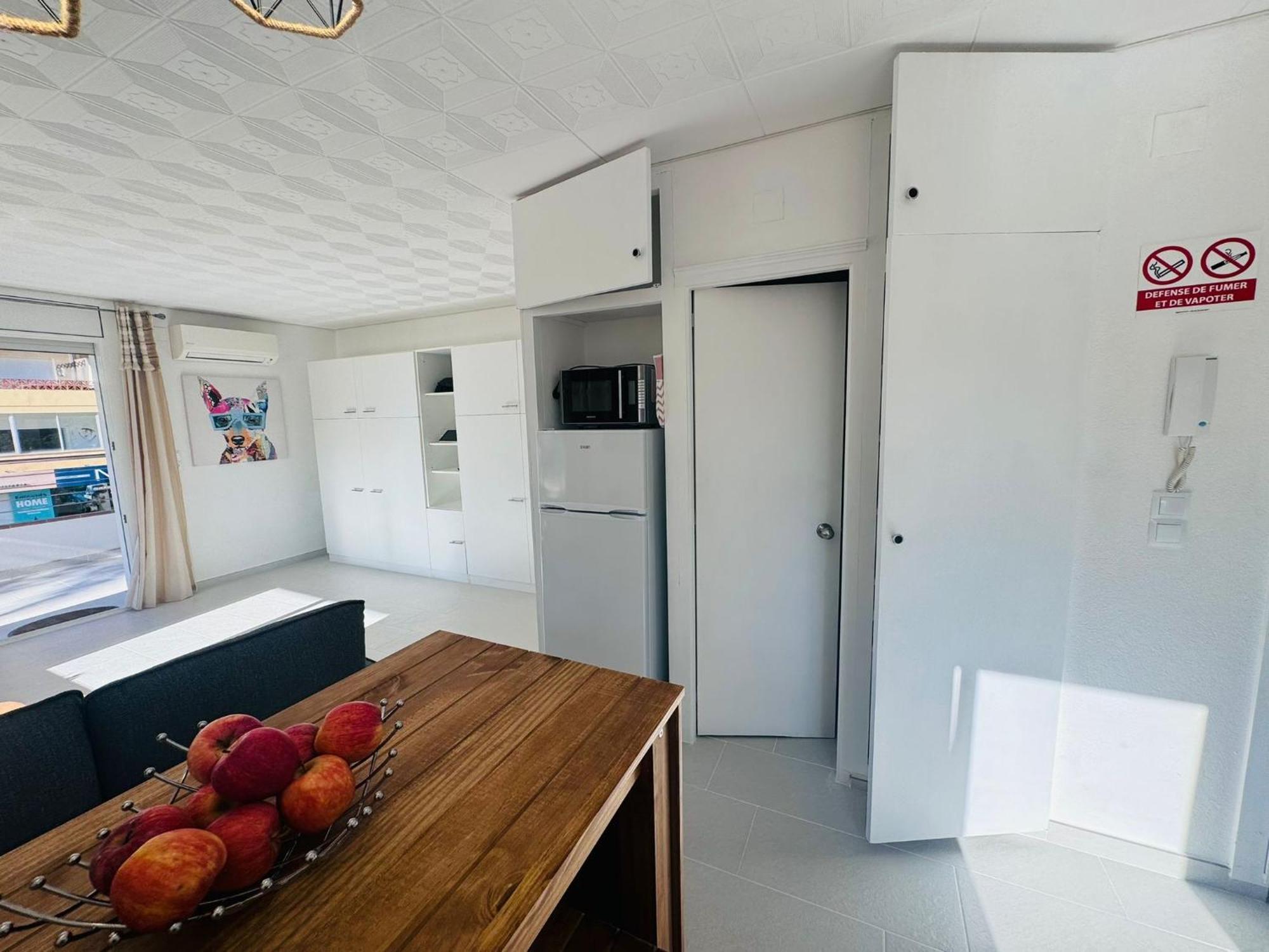 Apcostas - Puerto Simona Apartment Roses Ngoại thất bức ảnh